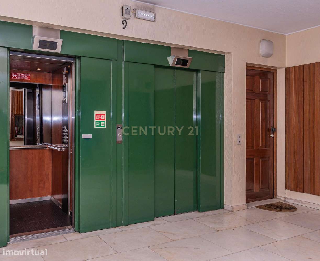 Venda/Cessão de Quinhão Hereditário composto por Apartamento T3 com Vi-24