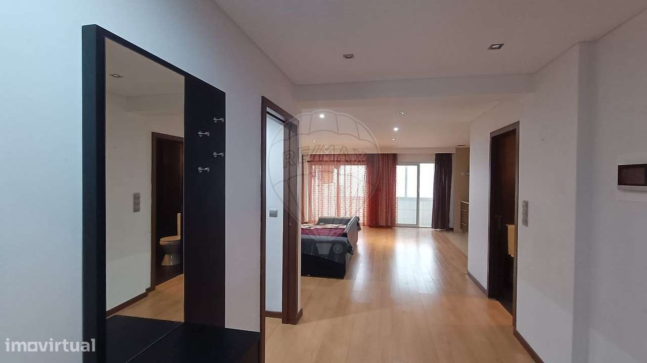 Apartamento T2 para arrendamento - Grande imagem: 2/18