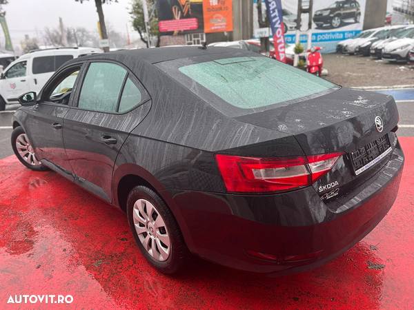 Skoda Superb - 5