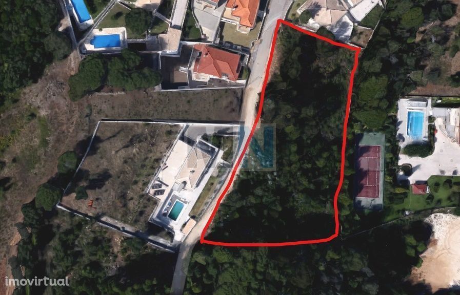 Terreno urbanizável com uma área de 4750 m2 - Carvalhais