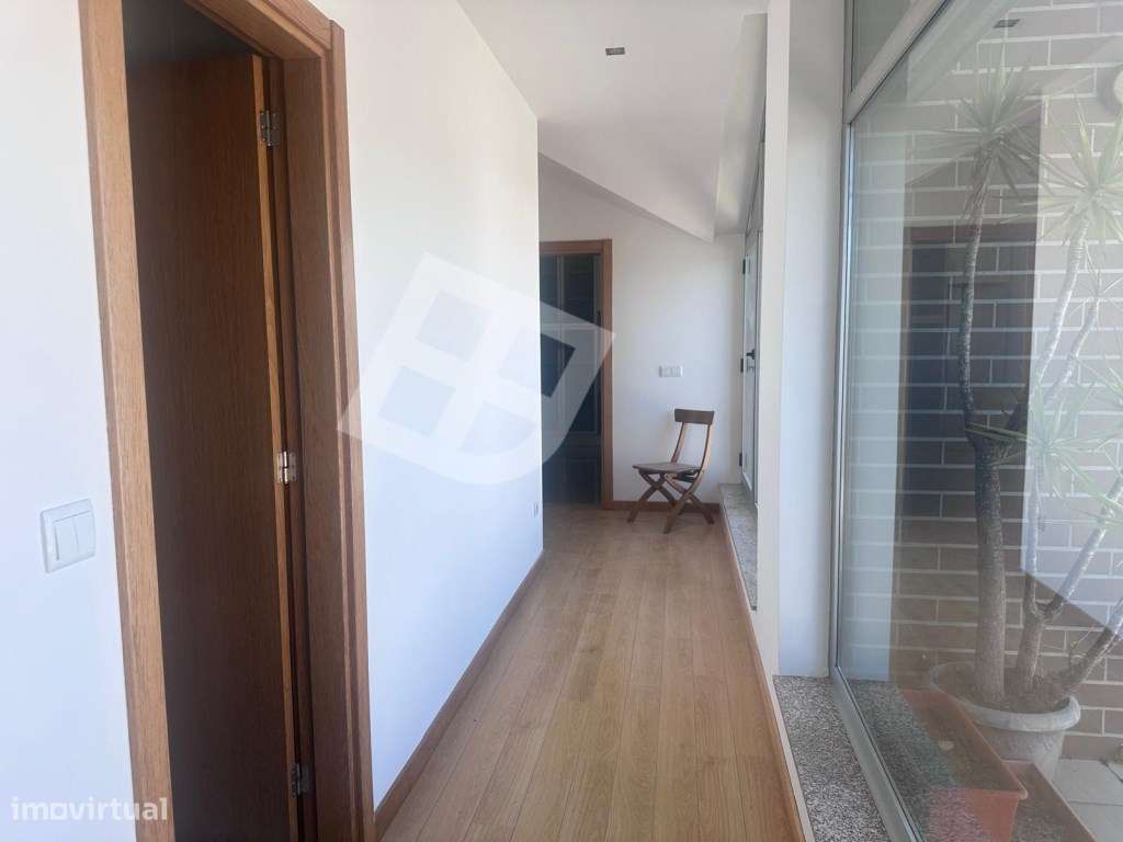 Apartamento T2 com Terraços - Aveiro /Glória-13