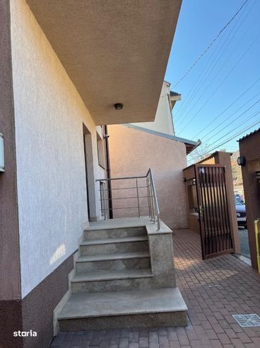 Casa spatioasa – ideala pentru familie, zona Centrala-17