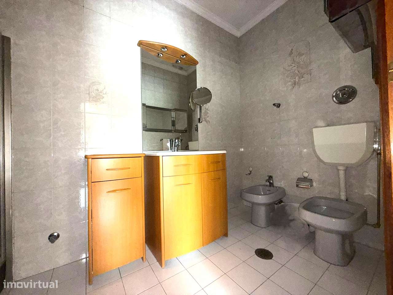 Apartamento T2 c/ terraço no Centro de Ovar-25