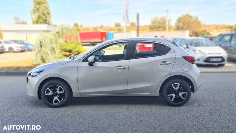 Mazda 2 e-SKYACTIV G 90 M HYBRID Center-Line - 3