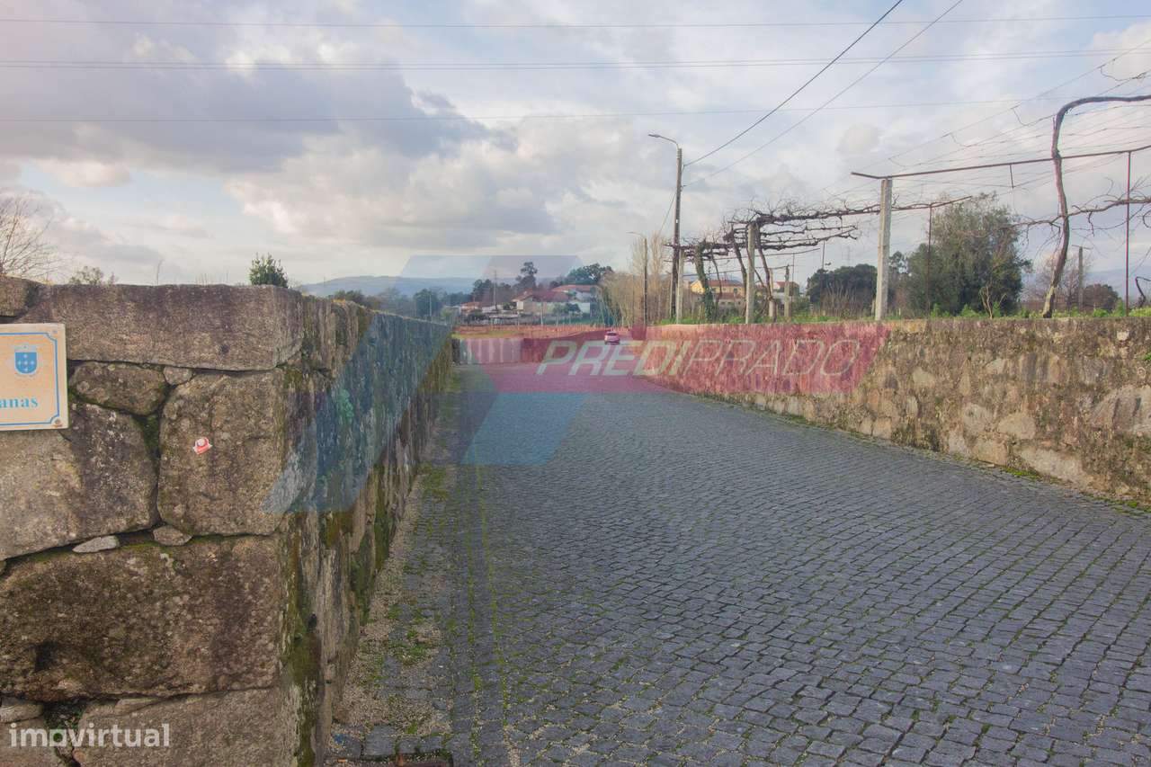 Terreno com 7000m² em Adaúfe-13