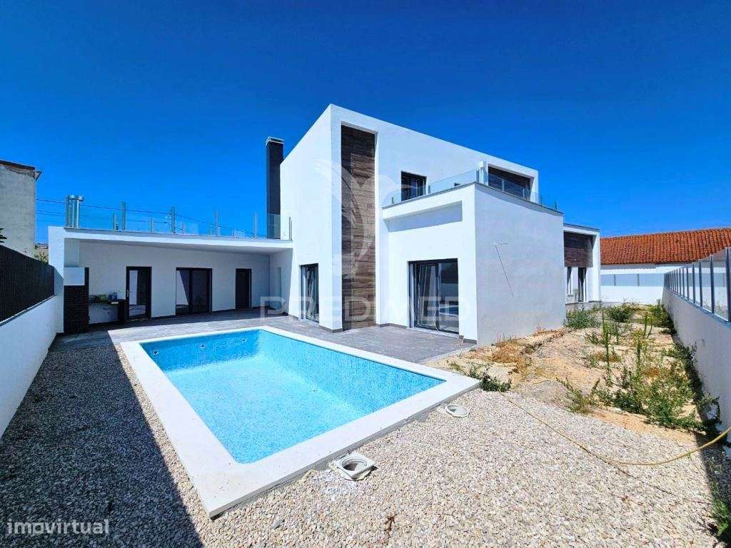 Moradia Isolada T5, c/Piscina e Box, na Brejoeira - Azeitão - Grande imagem: 5/40