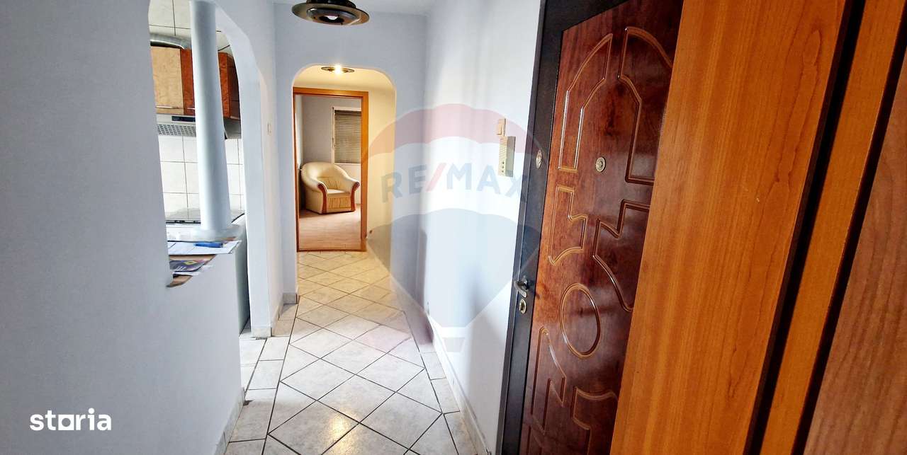 Apartament cu 3 camere de închiriat în zona Aurel Vlaicu - Imagine principală: 5/10