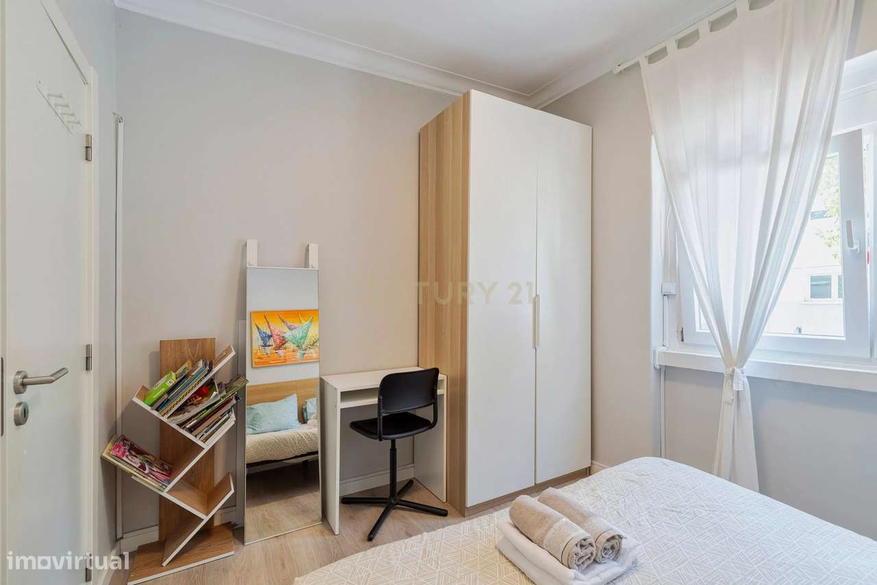 Apartamento T-3 com Terraço  Almada-14