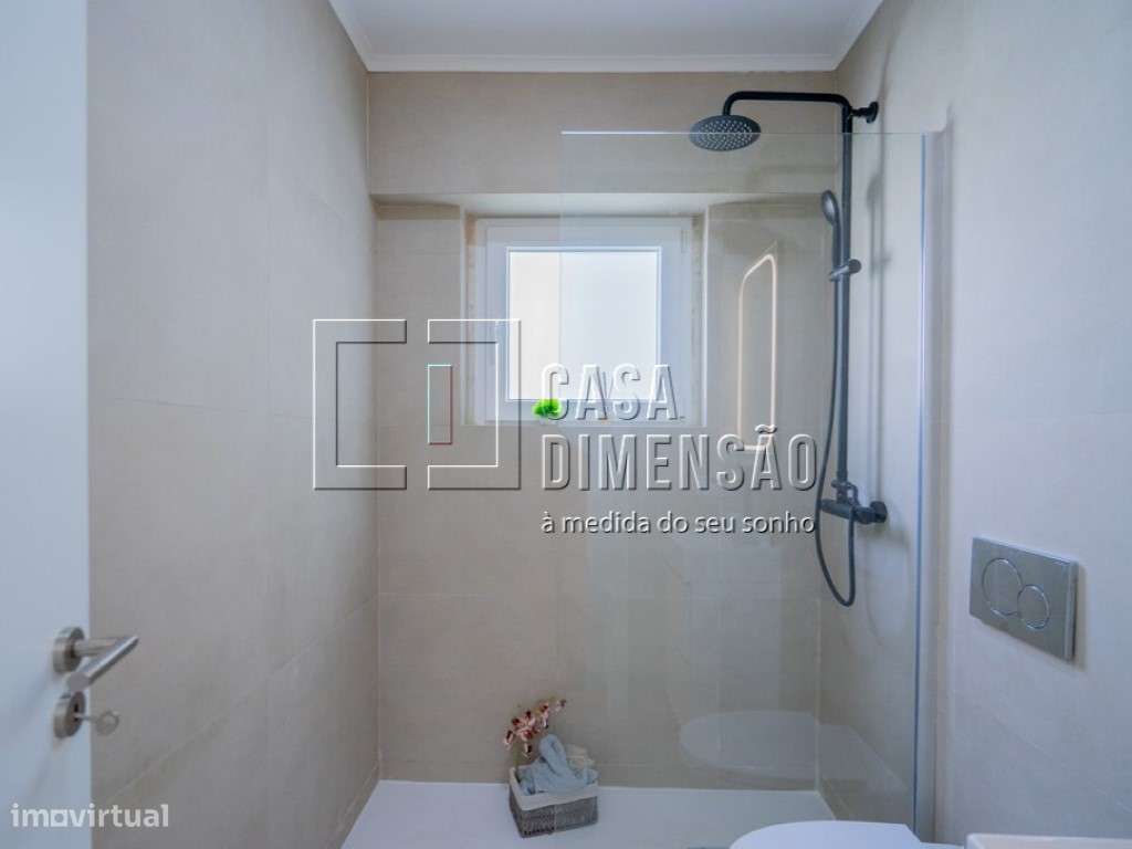 Apartamento T3 em Benfica com arrecadação, Totalmente Mobilado e Pr...-12