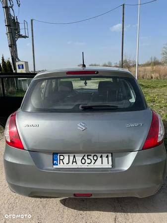 Suzuki Swift 1.2 Premium - 7