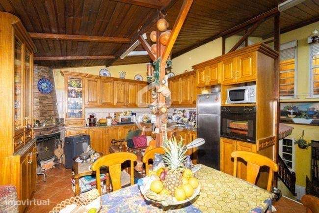 Moradia T6 na Praça Velásquez - Porto-5