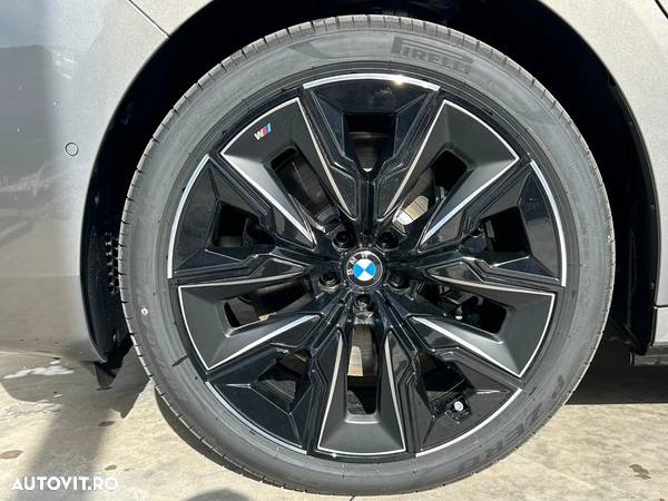 BMW Seria 7 750e xDrive - 18