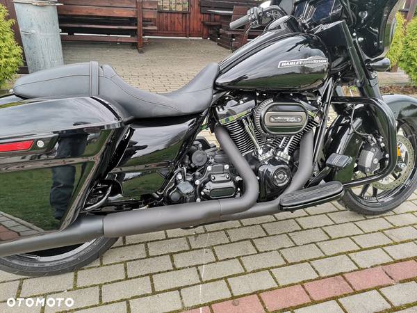 Harley-Davidson Touring Street Glide - 13