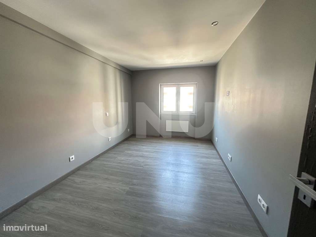 Apartamento T3 - Junto à Rotunda Europa-18