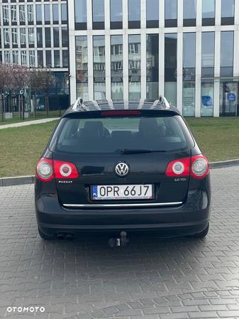 Volkswagen Passat 2.0 TDI Trendline - 16