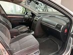 Peugeot 407 SW 2.0 HDi Executive - 14