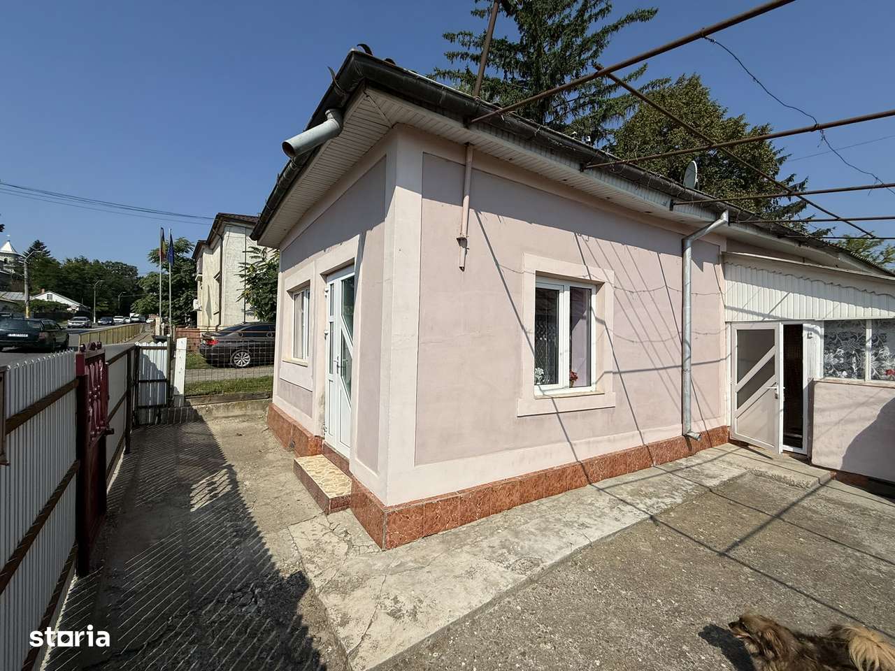 Casa de vanzare, Podu Iloaiei, la strada - Imagine principală: 4/12