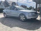 Volkswagen Passat 1.9 TDI Highline - 2