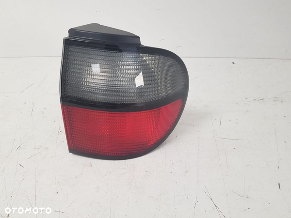 VW SHARAN MK1 SEAT GALAXY MK1 95-00 LAMPA TYŁ PRAWA W BŁOTNIK NOWA ORYGINAŁ 7M0945112C - 2