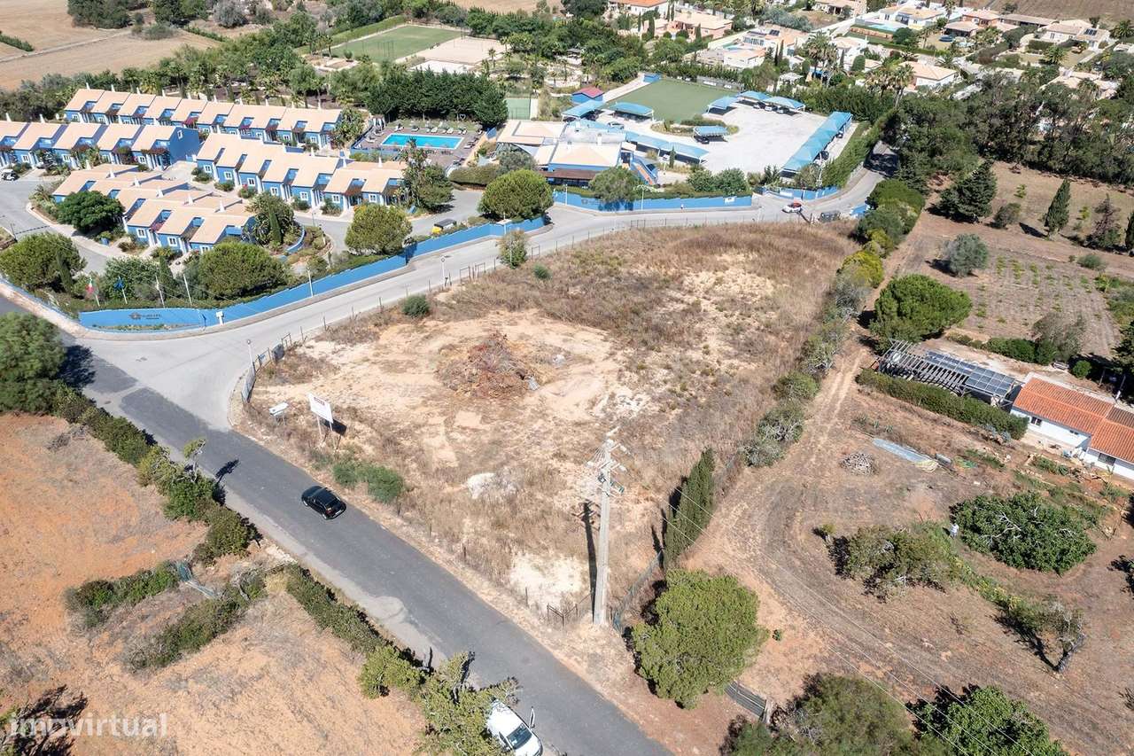 TERRENO URBANO PARA CONSTRUÇÃO COMERCIAL, PERTO DE LAGOS - Grande imagem: 5/10