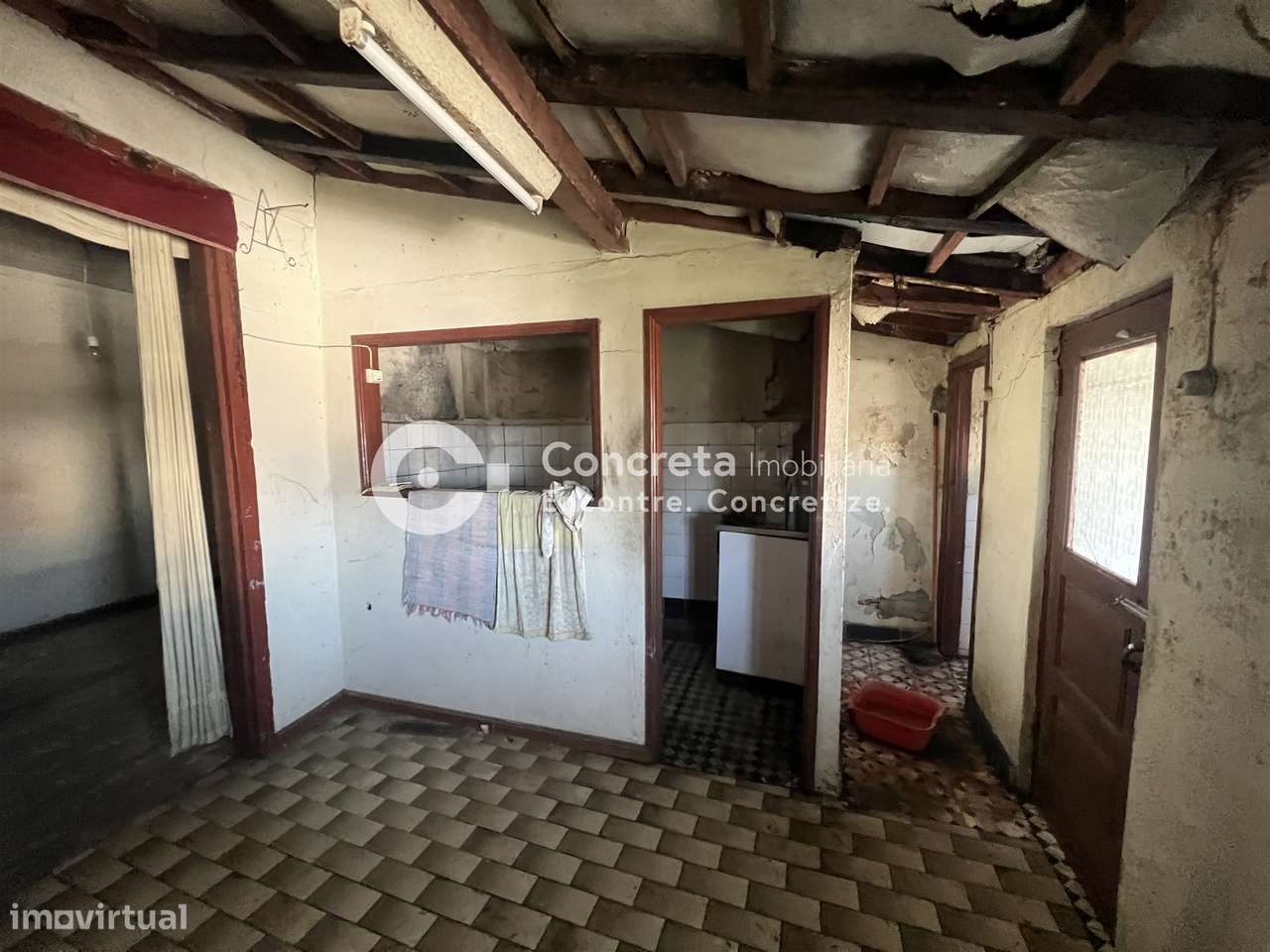 Prédio no centro histórico de Barcelinhos-6