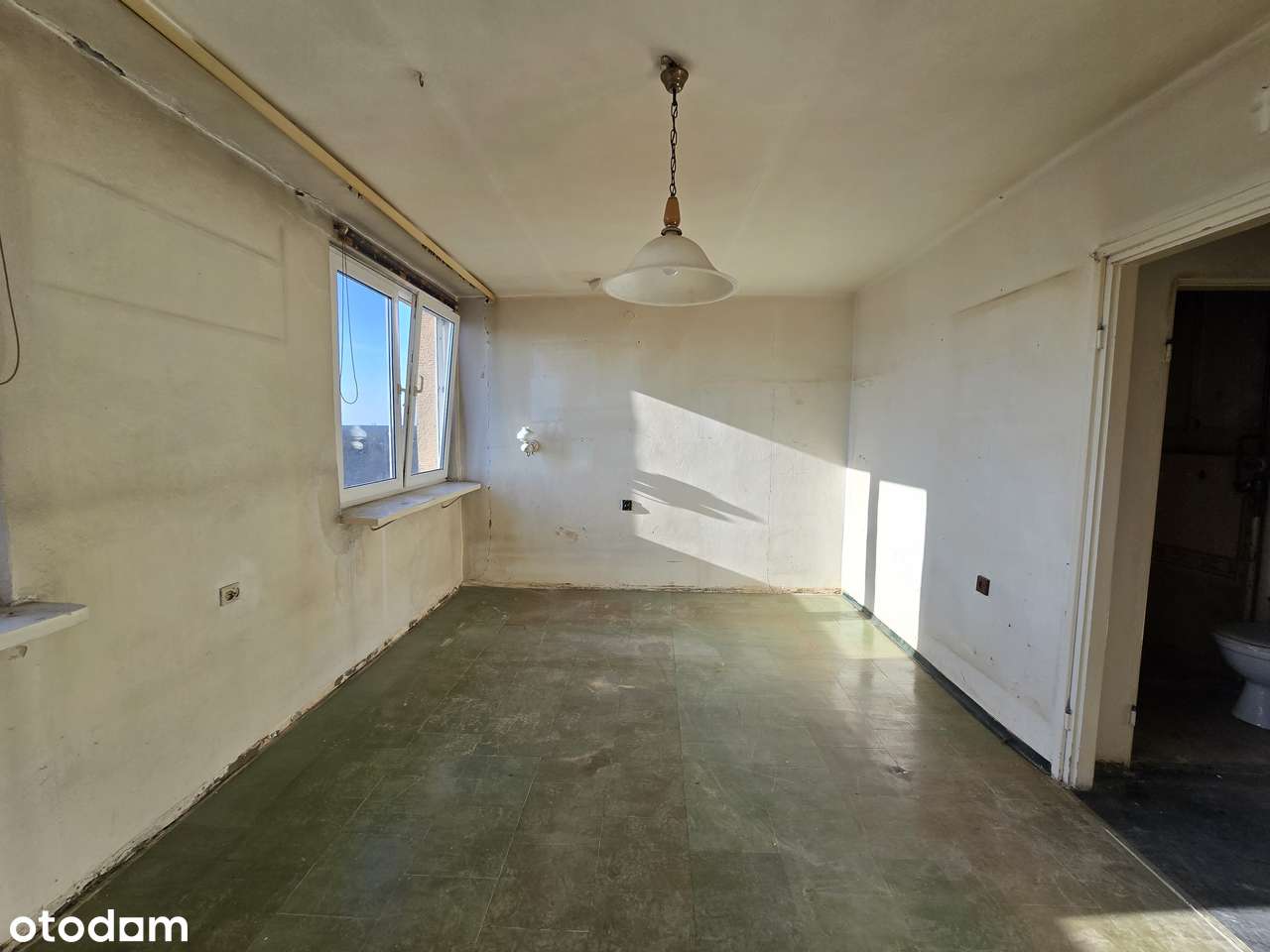 Kawalerka do remontu w centrum, winda, ul. Pionierów-7