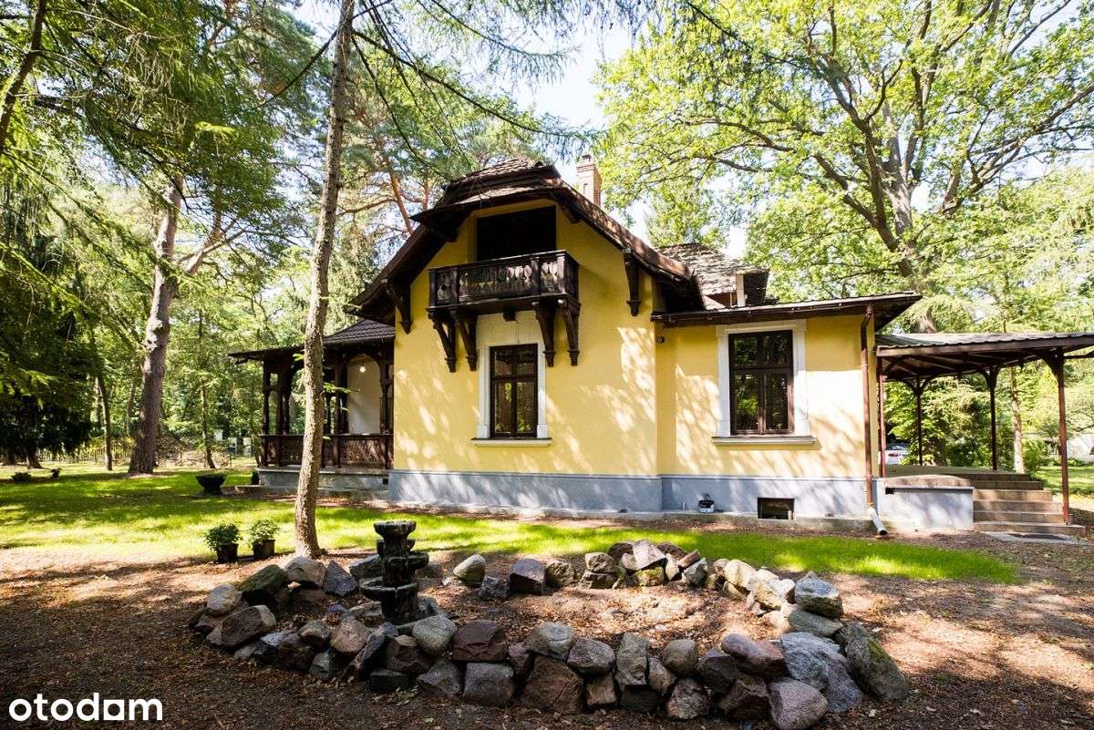 Historyczna "Willa Rusałka" przy Parku Zdrojowym-13