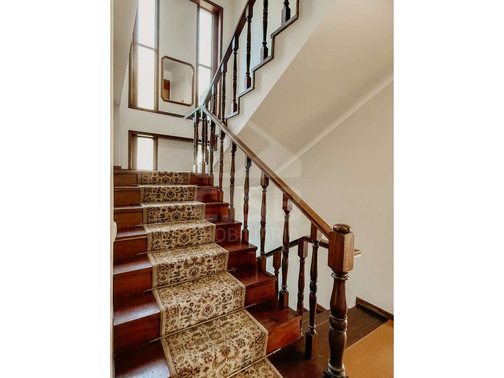 Moradia Isolada T5+3 em Salvaterra de Magos-21