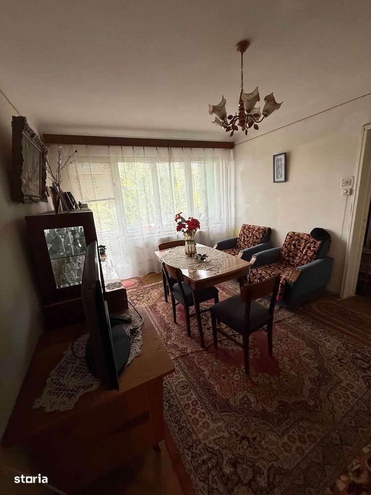 De vânzare apartament 2 camere ZONA CENTRALA-3