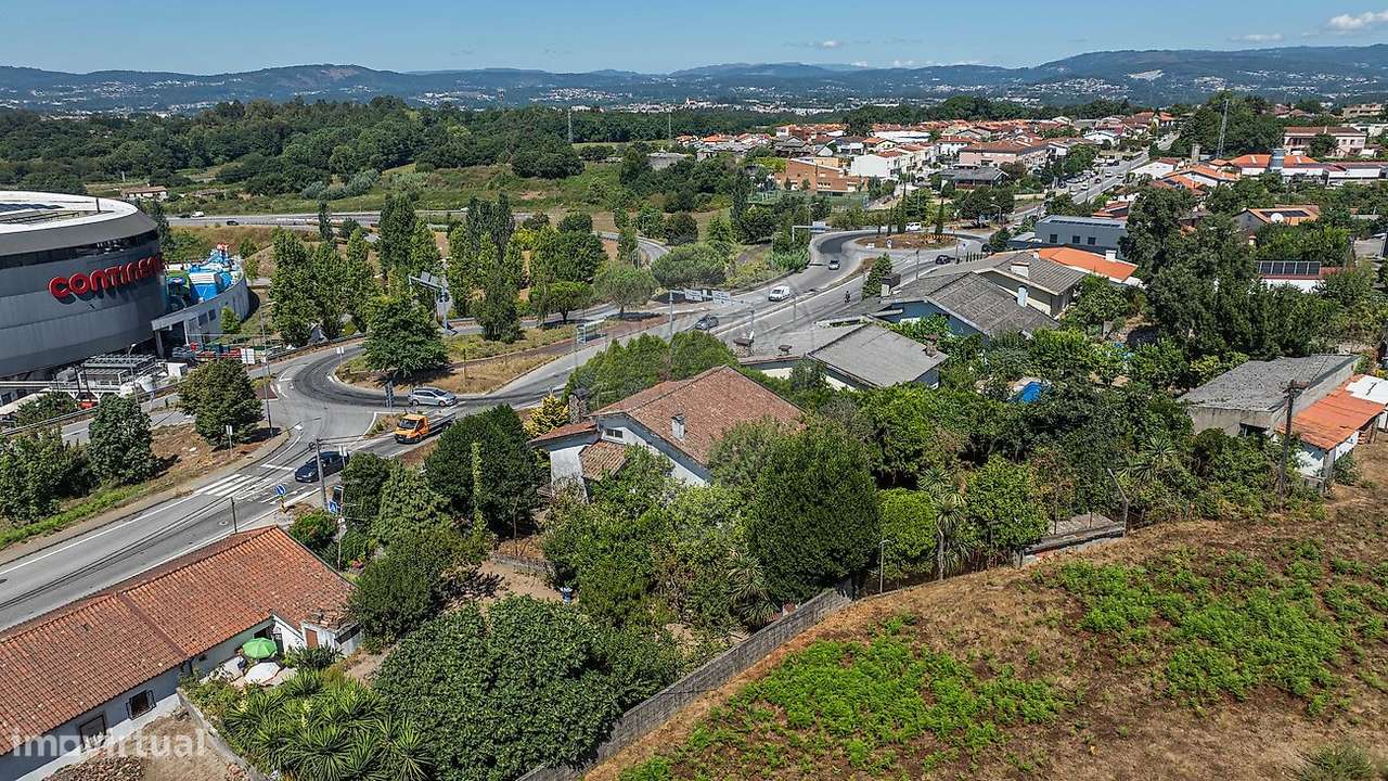 Moradia T4 para venda-45