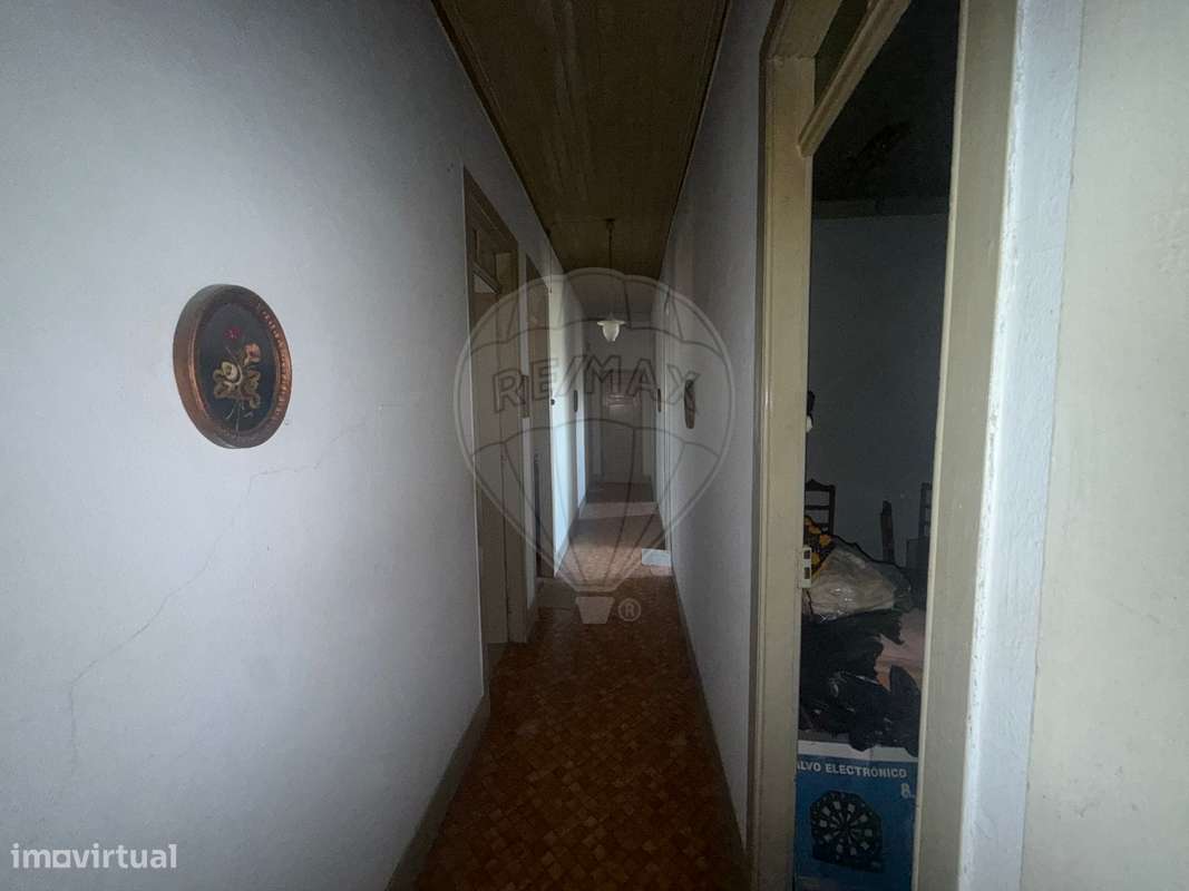 Moradia T6 para venda - Grande imagem: 4/8