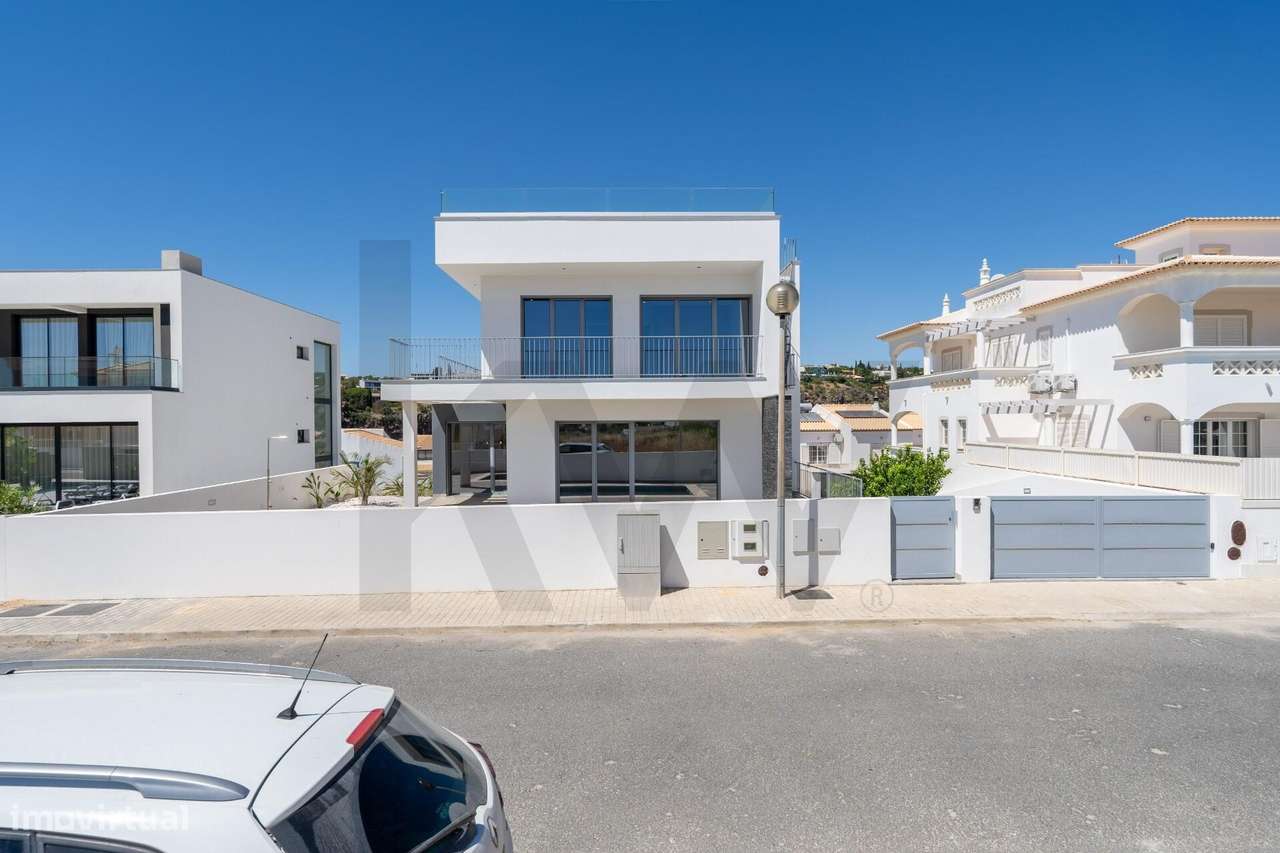 Moradia T3+1 com piscina e garagem – a 5 minutos da Marina de Albufeir - Grande imagem: 5/60