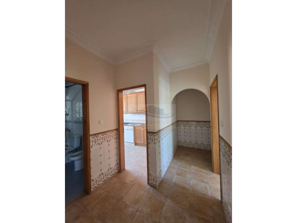 Apartamento T2 na Damaia de Cima - Pronto a Habitar - excelentes va...-11