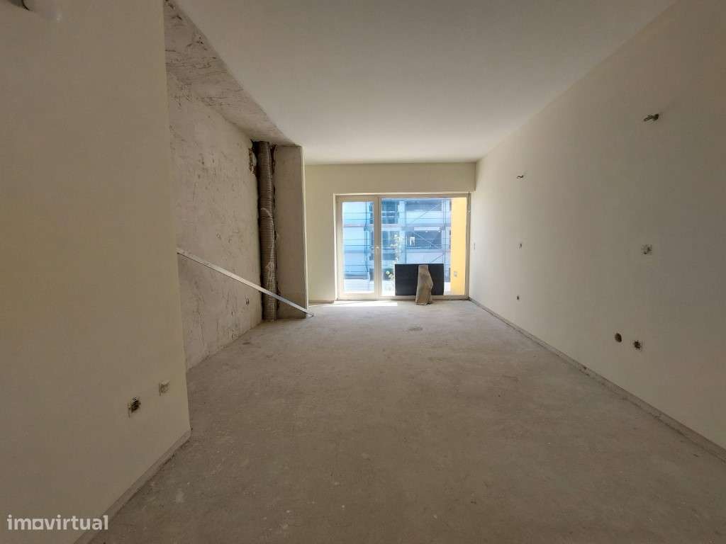 Moradia T4 + office em Pedroso-10