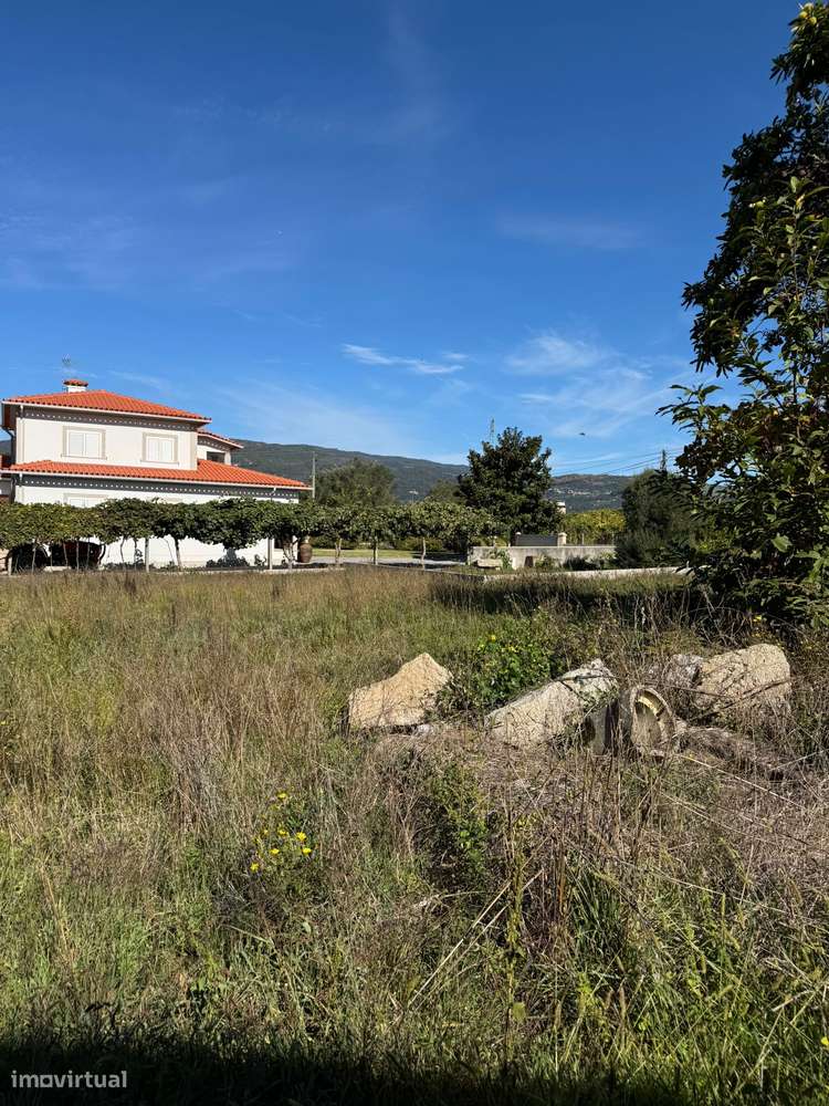 Moradia T5 em Beiral do Lima com terreno-19