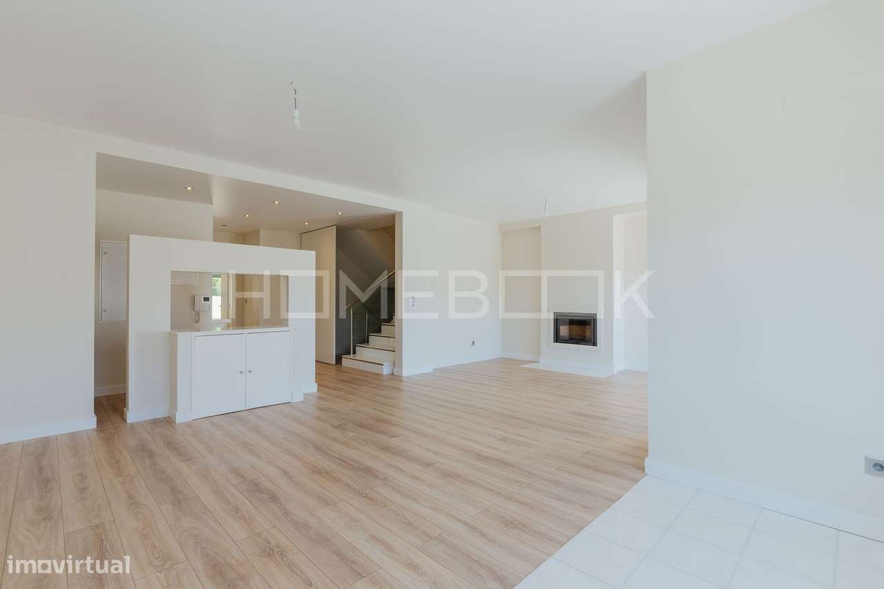 MORADIA T4+1 VÁRZEA DE SINTRA, 3 PISOS, GARAGEM e PISCINA-8