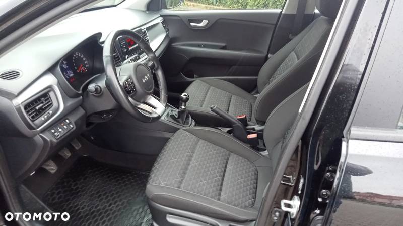 Kia Rio 1.2 M - 12