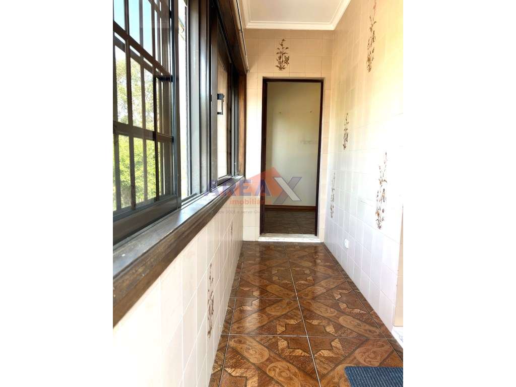 MORADIA BI-FAMILIAR-36