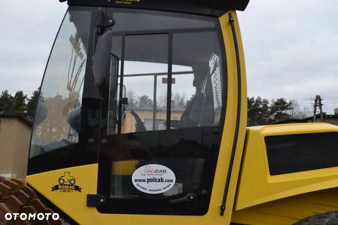 Bomag BW213D-5 - 11