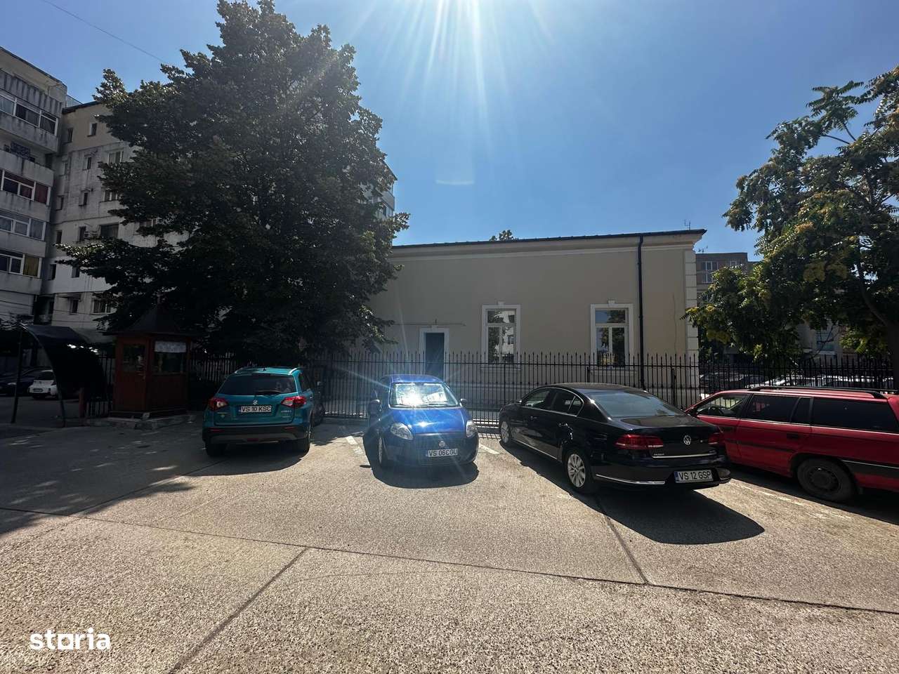 De vanzare/inchiriat cladire de 206m2 in centrul orasului Barlad - Imagine principală: 4/16