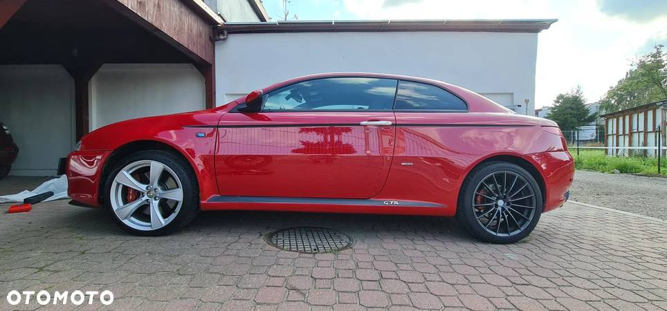 Alfa Romeo GT 3.2 24V Distinctive - 27