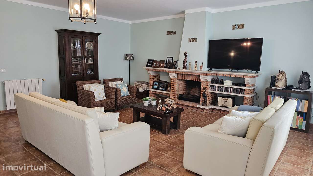 Moradia T4 no centro de Pontével - Grande imagem: 5/42