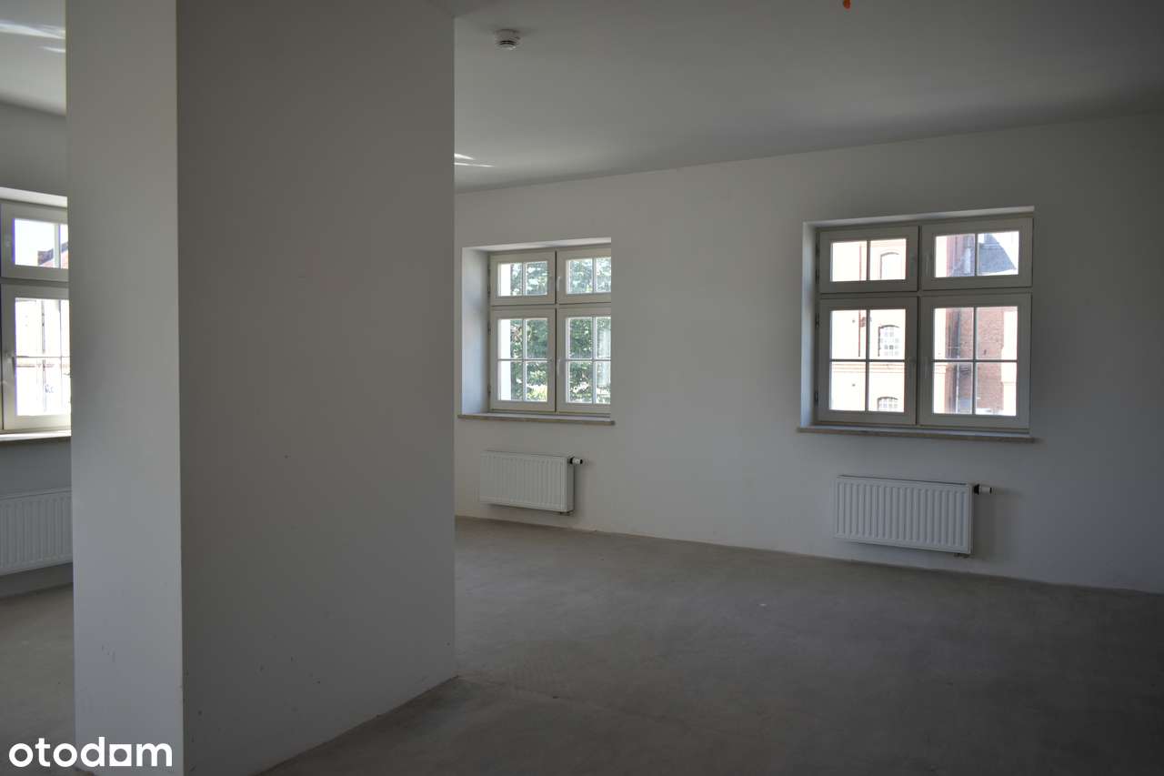 Przestronny lokal komercyjny na dworcu kolejowym w Prabutach nr 5 - Pełny obrazek: 4/11