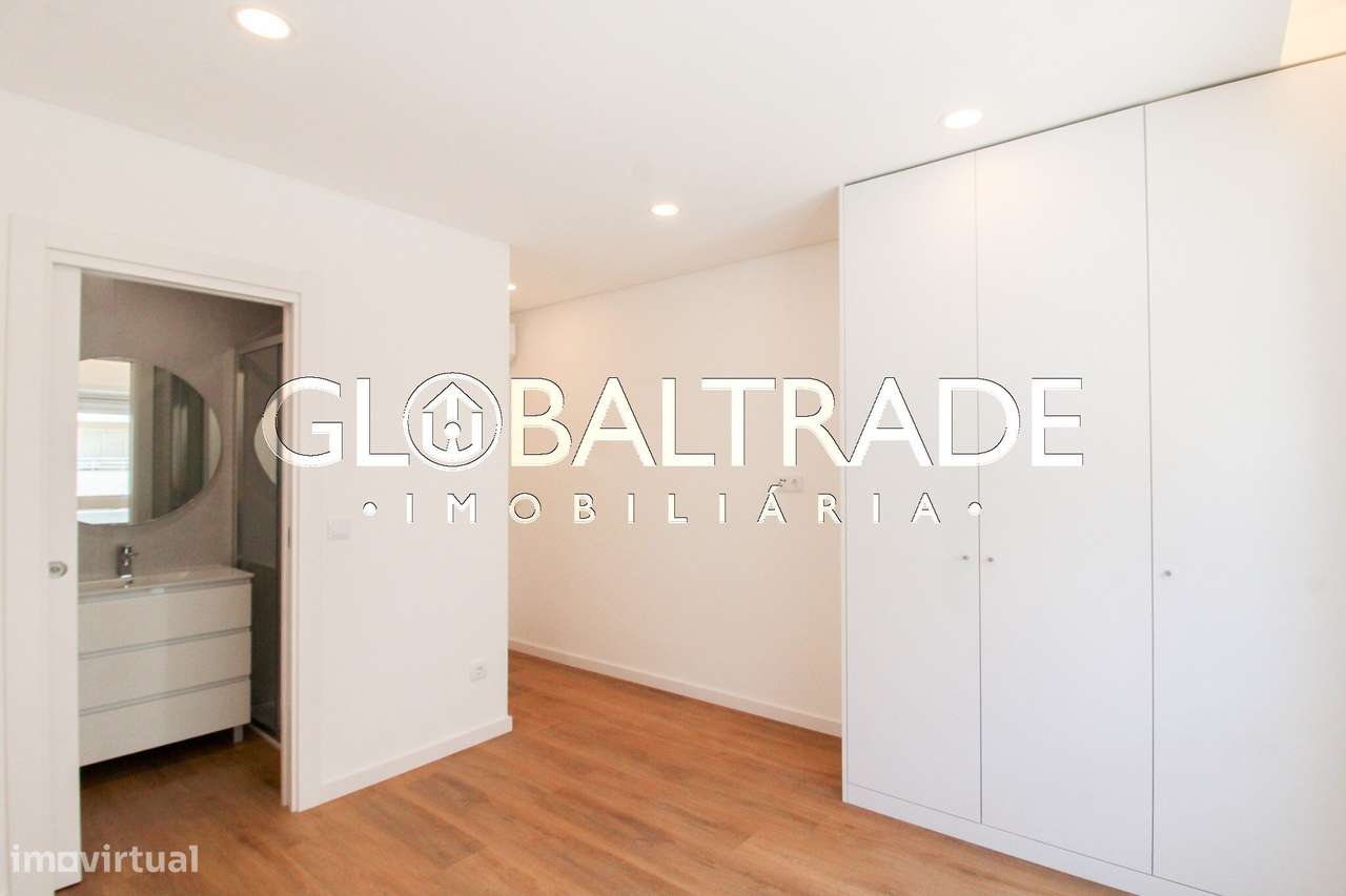Apartamento T2 Renovado em Leça do Balio-24