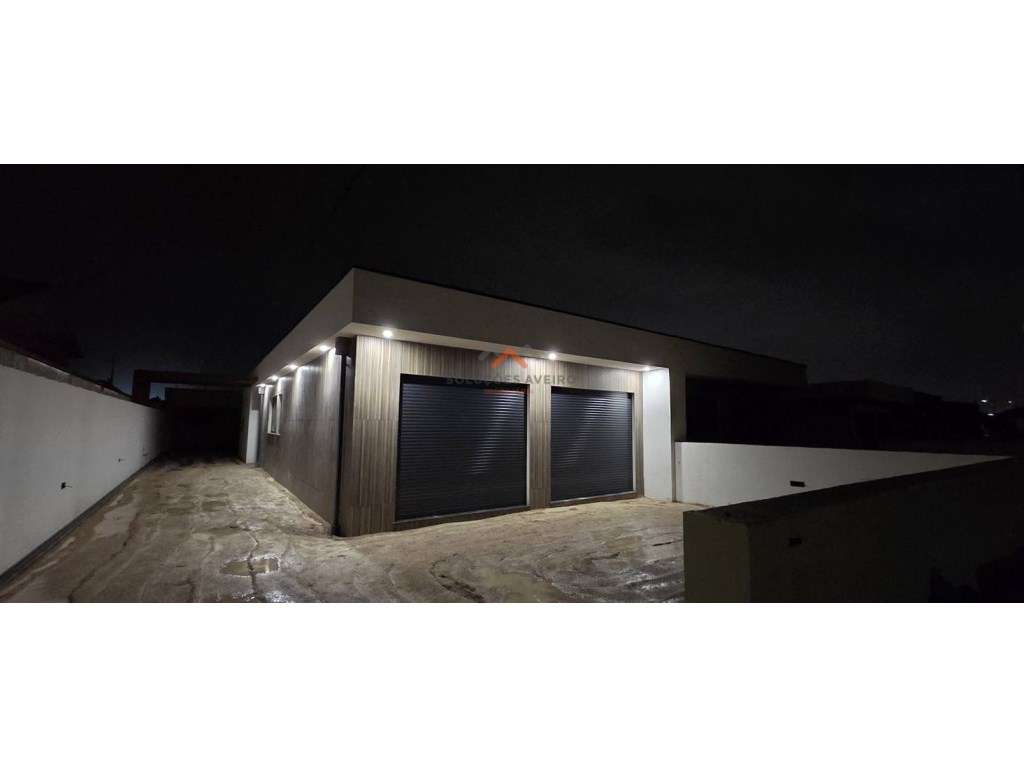 Moradia T3 Térrea em Sarrazola - Grande imagem: 3/28