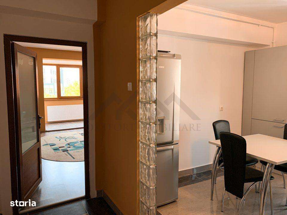 Apartament ultracentral, centrala proprie - Imagine principală: 5/9