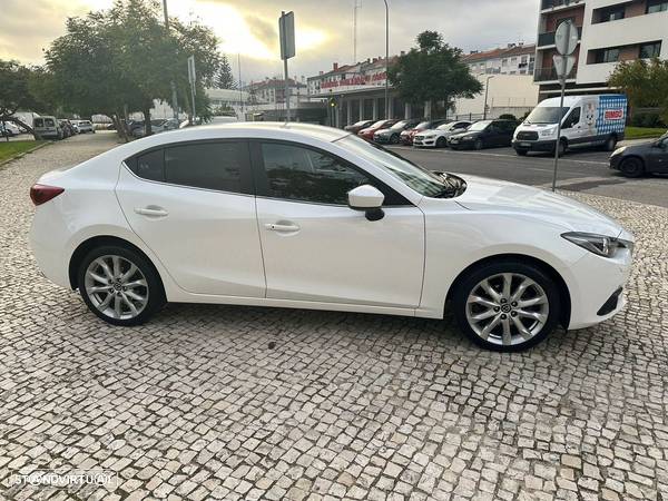 Mazda 3 1.5 Sky-D Excellence Navi - 10