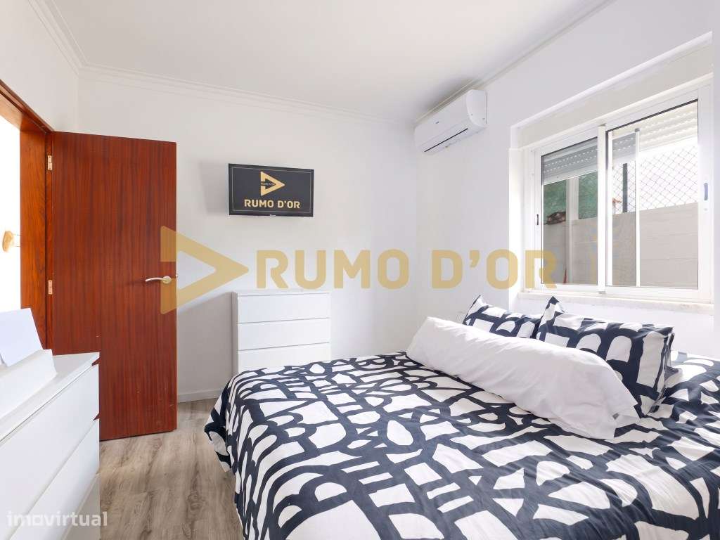 Moradia T2 Térrea em Carambancha, Carregado com 155 m² de Logradouro-13