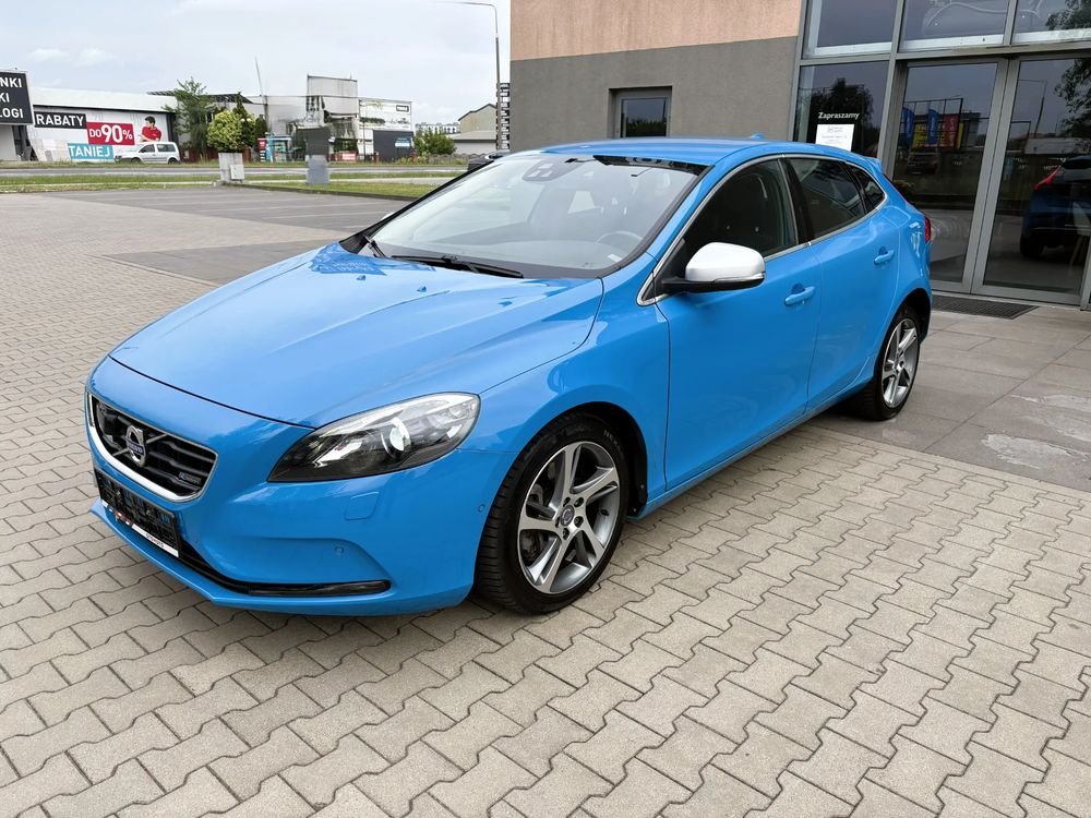 Volvo V40 II (2012-) D4 Drive-E R-Design Kinetic 2015