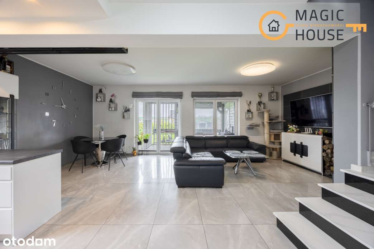 Wyjątkowy dom w zabudowie bliźniaczej z basenem - Pełny obrazek: 4/19